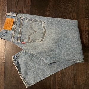 Levi’s wedgie fit straight leg, size 27, NWOT